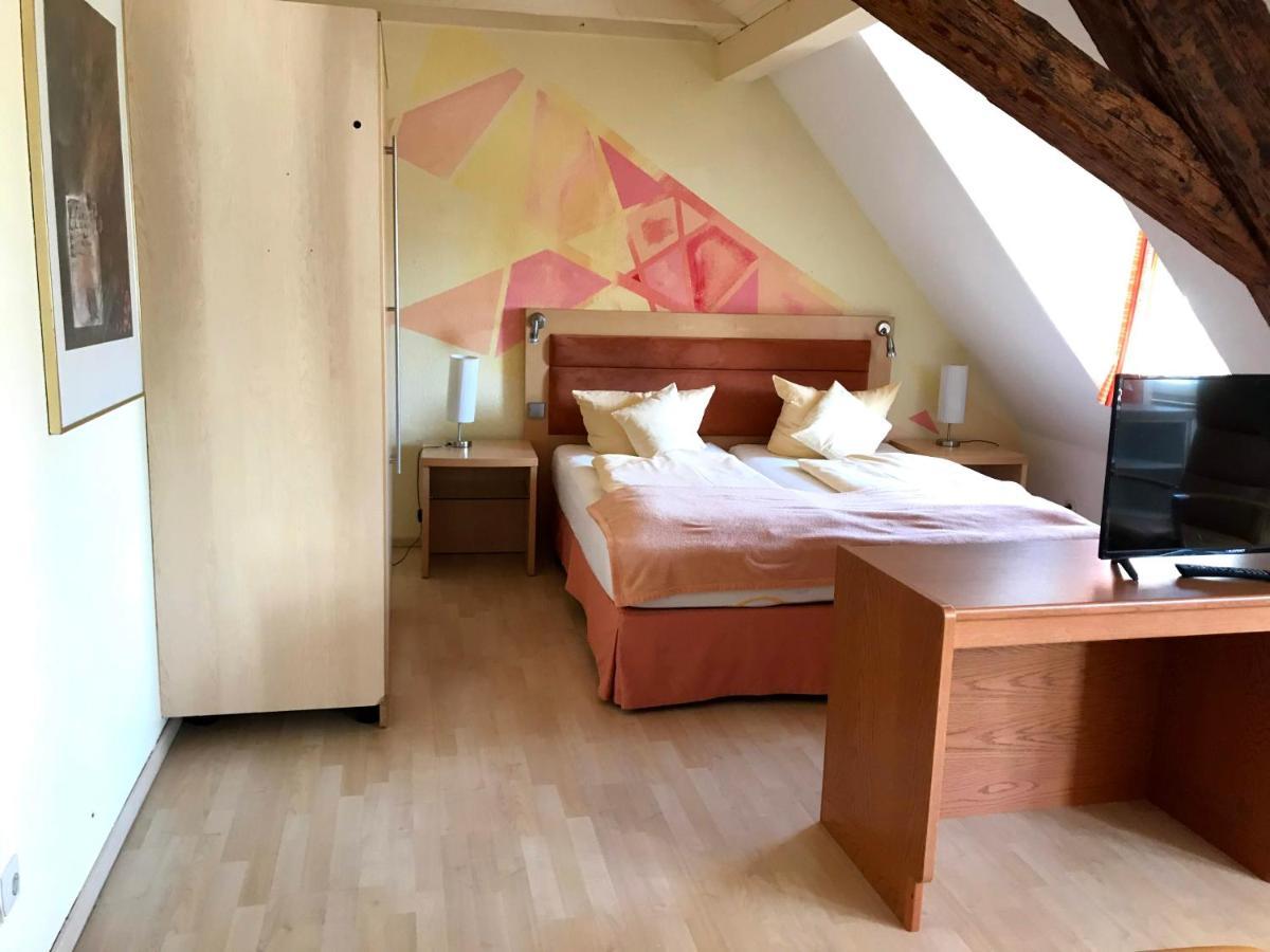 Hotel Garni Wiestor ユーバーリンゲン エクステリア 写真