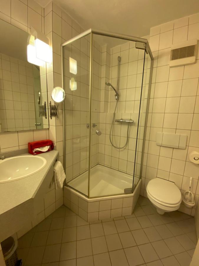 Hotel Garni Wiestor ユーバーリンゲン エクステリア 写真