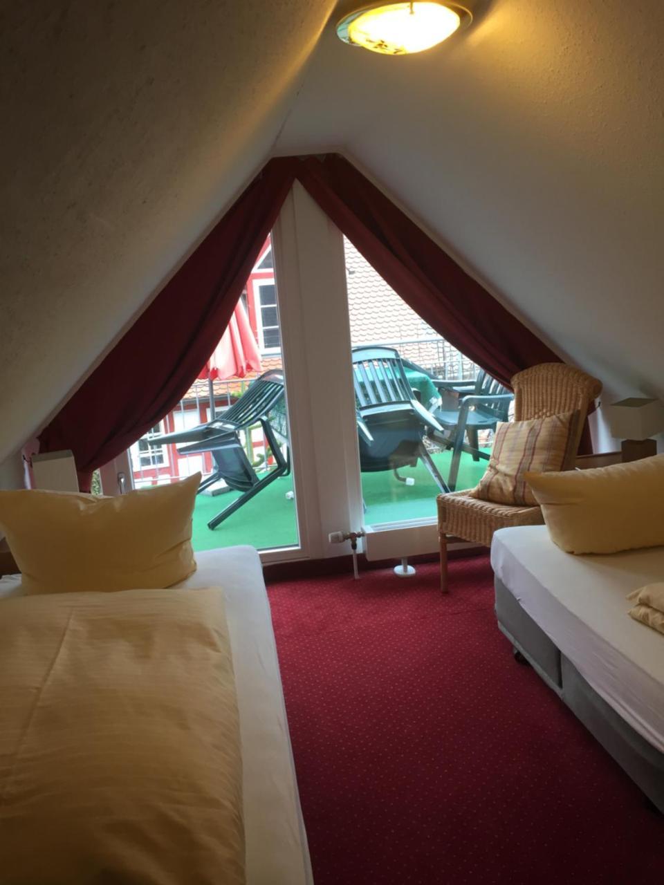 Hotel Garni Wiestor ユーバーリンゲン エクステリア 写真
